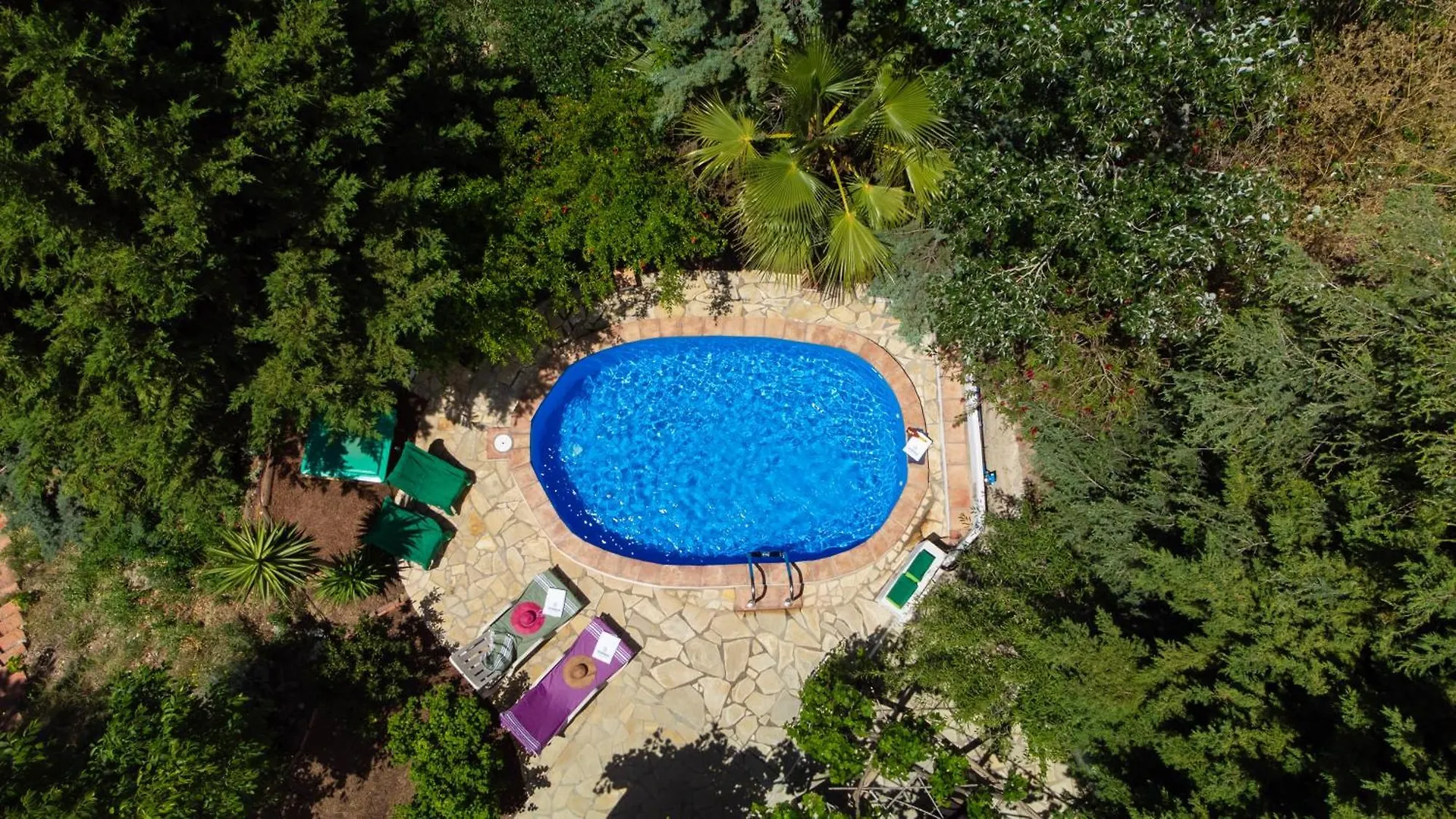 Casa Jardin Natural Sedella ヴィラ